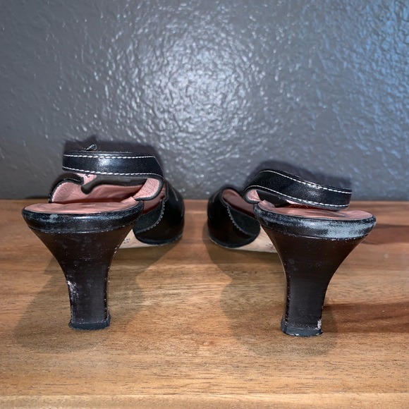 Amalfi exclusively for Nordstorm size 7B - Picture 4 of 4